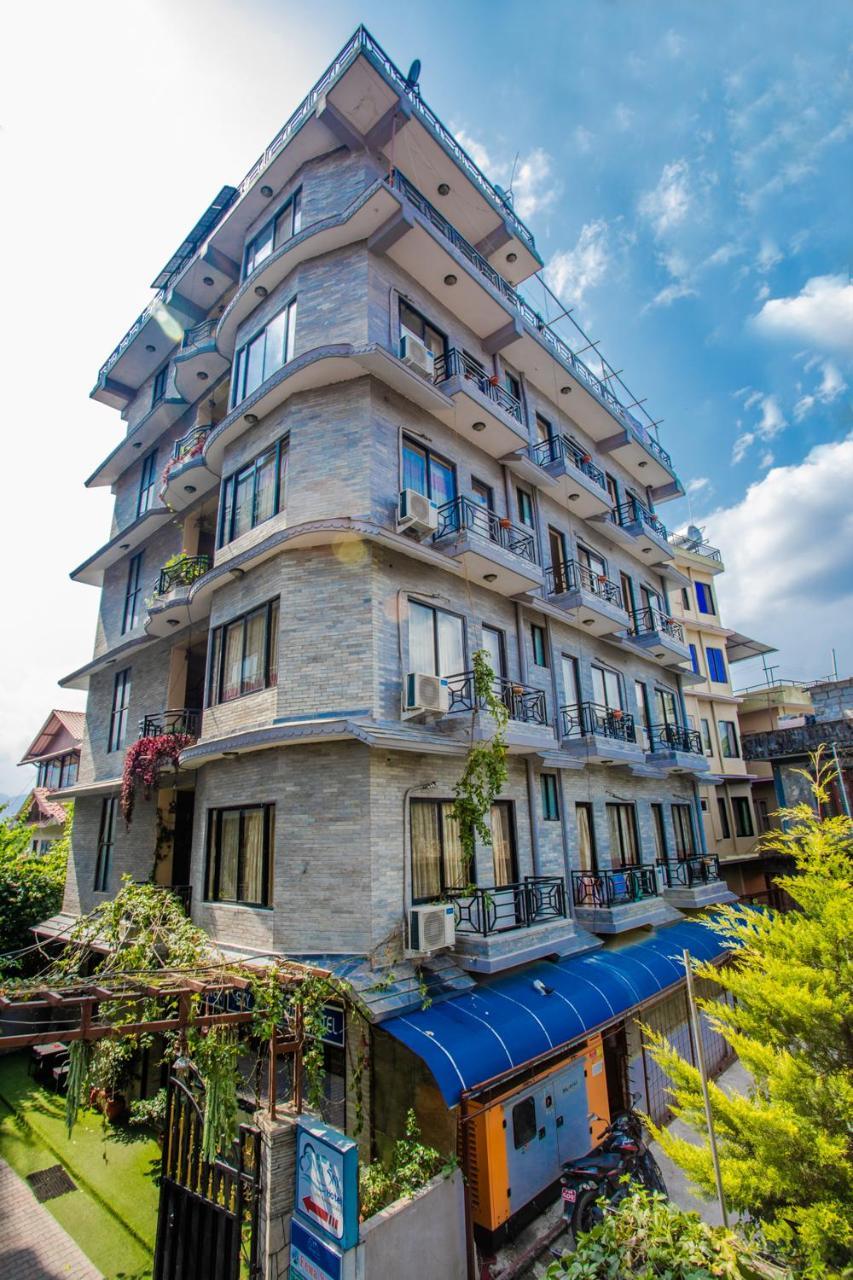 Silver Sky Hotel Pokhara Esterno foto